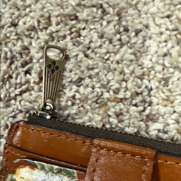 Patricia Nash Floral Brown Card Holder - Picture 3 of 4